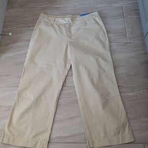 Patagonia Cream Capri Pants